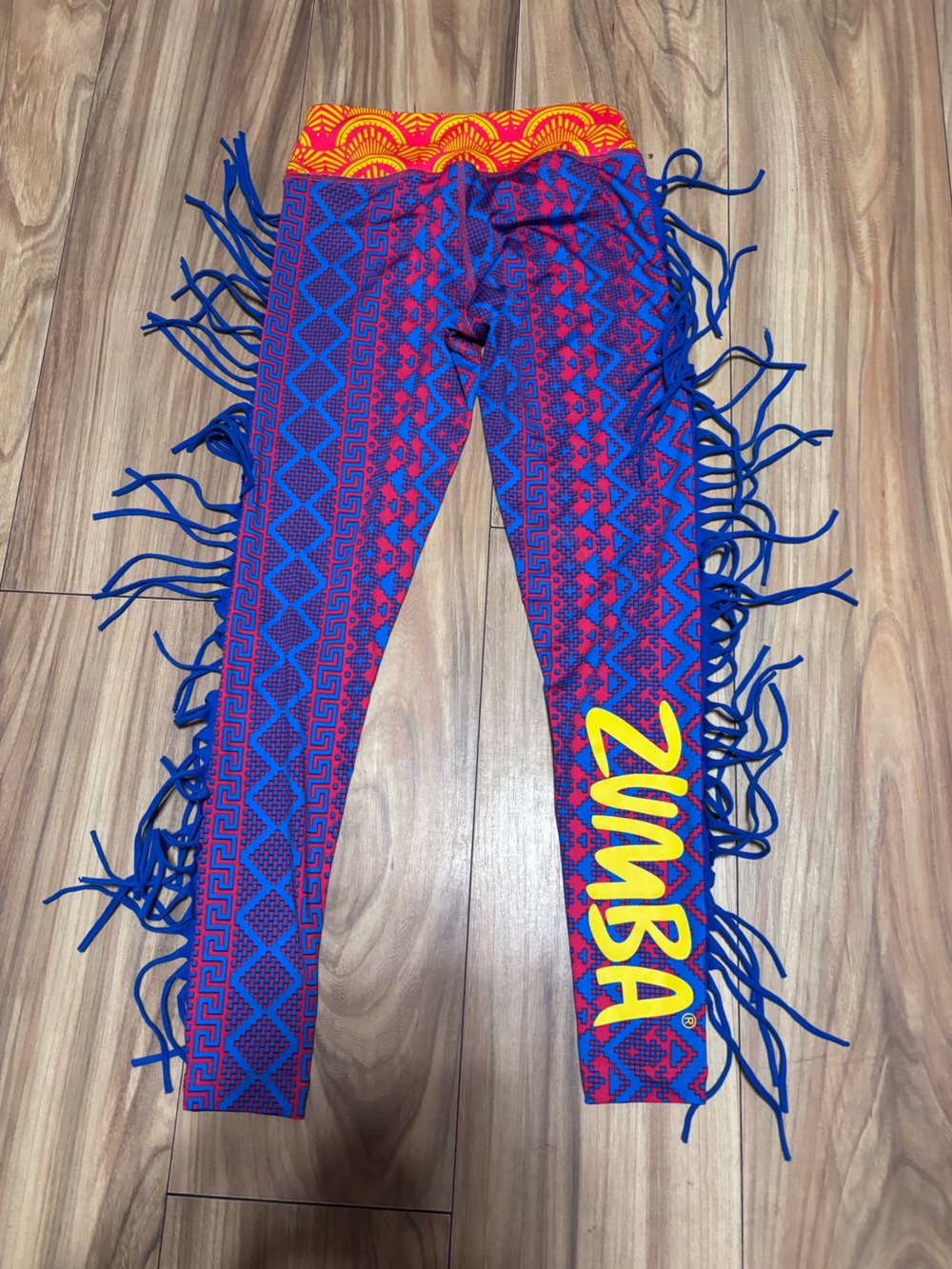Zumba Blue & Pink Patterned Women’s Leggings w/ fringe blue details on sides